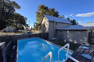 290 N Trowell Ave, Umatilla, FL 32784 - Photo 22