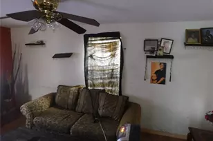 705 W Alfred St, Tavares, FL 32778 - Photo 2