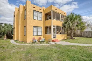 426 E Citrus Ave, Eustis, FL 32726 - Photo 2