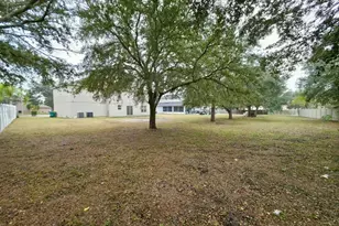 1637 Myrtle Lake Ave, Fruitland Park, FL 34731 - Photo 40