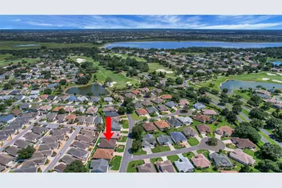 725 Kingston Way, The Villages, FL 32162 - Photo 2