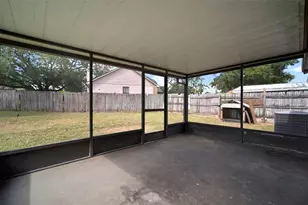 810 Black Knight Dr, Valrico, FL 33594 - Photo 34