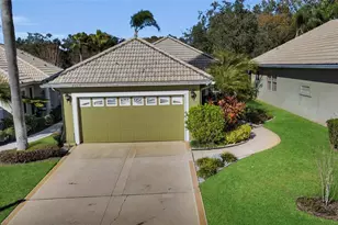 9008 Heathland Ct, Mount Dora, FL 32757 - Photo 2