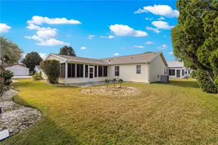 1405 Madrigal Ln, The Villages, FL 32159 - Photo 4