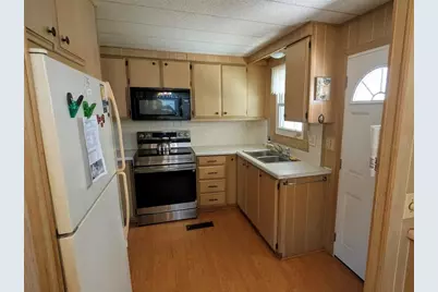 162 Woodmere Drive #A, Eustis, FL 32726 - Photo 6