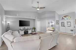 1082 Princeton Dr, Clermont, FL 34711 - Photo 12