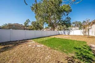 201 W Blue Water Edge Dr, Eustis, FL 32736 - Photo 68