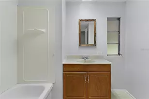 302 Ivanhoe Cir, Lady Lake, FL 32159 - Photo 18