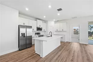 1211 Stratton Ave, Groveland, FL 34736 - Photo 10