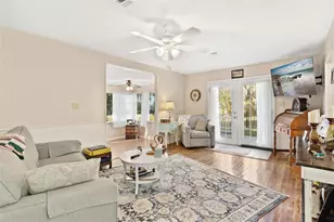 32828 Lake Eustis Dr, Tavares, FL 32778 - Photo 12