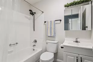 690 E Jackson Ave, Mount Dora, FL 32757 - Photo 20