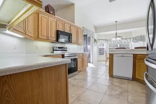 24239 Belle Mede Dr, Leesburg, FL 34748 - Photo 12