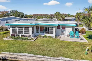 1050 Shawn Ct, Tavares, FL 32778 - Photo 6