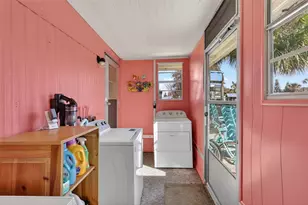 1050 Shawn Ct, Tavares, FL 32778 - Photo 28