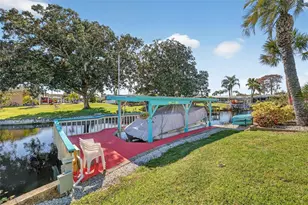 1050 Shawn Ct, Tavares, FL 32778 - Photo 34