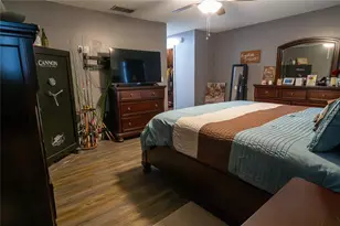 1038 Singleton Cir, Groveland, FL 34736 - Photo 14