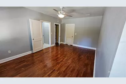 810 Lakeshore Drive, Leesburg, FL 34748 - Photo 10