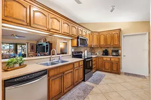 804 N Shore Dr, Leesburg, FL 34748 - Photo 4