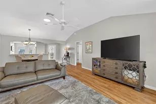 604 Hartley Pl, The Villages, FL 32162 - Photo 16