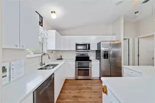 2027 Cipriano Pl, The Villages, FL 32159 - Photo 14