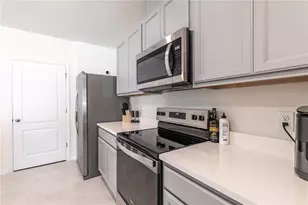 976 Bear Hammock Dr, Umatilla, FL 32784 - Photo 8