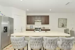 714 Auburn Grv Ct, Auburndale, FL 33823 - Photo 4