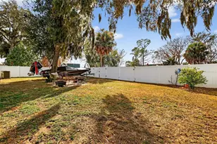 2225 Angel Fish Loop, Leesburg, FL 34748 - Photo 34