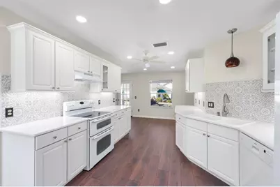 1601 Chavez Court, The Villages, FL 32159 - Photo 8