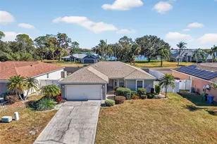 1088 Brenton Manor Dr, Winter Haven, FL 33881 - Photo 2