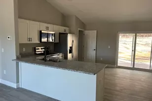 7819 N Voyager Dr, Citrus Springs, FL 34433 - Photo 10