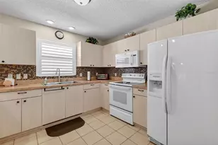 1657 Zadora Ln, The Villages, FL 32159 - Photo 10