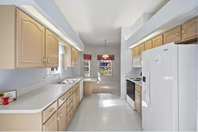 309 Baytree Boulevard, Tavares, FL 32778 - Photo 4