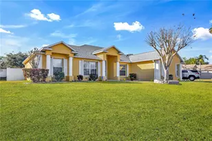 10521 Cedar Forest Cir, Clermont, FL 34711 - Photo 2