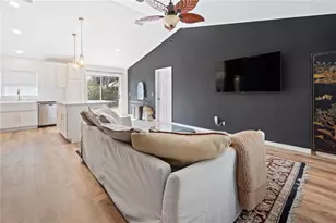 301 E Chester St, Clermont, FL 34715 - Photo 8