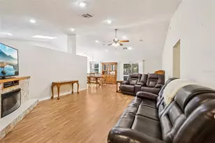 318 Skye Ct, Leesburg, FL 34788 - Photo 8