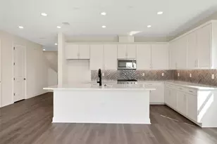 130 Bragg Ln, Lakewood Ranch, FL 34240 - Photo 10