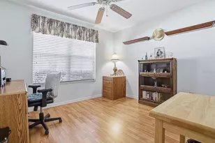 17014 SE 76th Creekside Cir, The Villages, FL 32162 - Photo 8