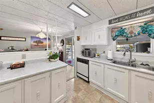 1018 Southland Dr, Tavares, FL 32778 - Photo 16