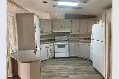 5191 Liberty Court, Wildwood, FL 34785 - Photo 4