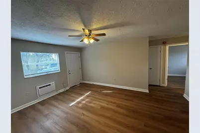 2100 South Street #B, Leesburg, FL 34748 - Photo 2