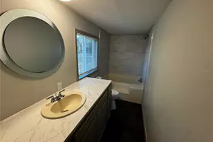 2484 Gator Ln, Groveland, FL 34736 - Photo 16