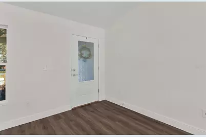 2011 Edgewood Avenue, Leesburg, FL 34748 - Photo 6