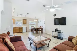 1958 Royal Ridge Dr, Davenport, FL 33896 - Photo 4
