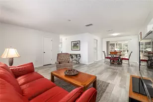 335 San Marino Dr, The Villages, FL 32159 - Photo 8