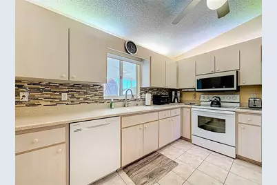 9826 SE 178th Lane, Summerfield, FL 34491 - Photo 12