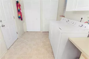 605 Rainbow Blvd, Lady Lake, FL 32159 - Photo 26