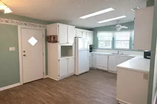 25308 Casa Del Lago Ln, Leesburg, FL 34748 - Photo 10