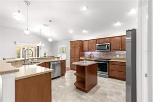 554 Socastee Pl, The Villages, FL 32163 - Photo 26