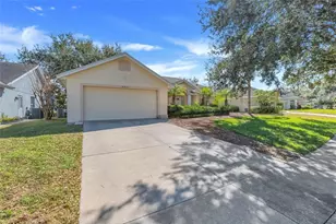 16812 Rockwell Heights Ln, Clermont, FL 34711 - Photo 2