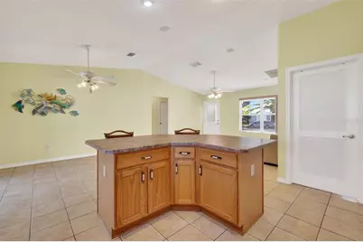 879 Haretison Avenue, The Villages, FL 32162 - Photo 12